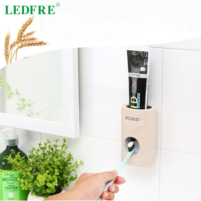 Creative new product automatic toothpaste squeezing device environmental protection bathroom universal degradable wheat straw toothpaste device