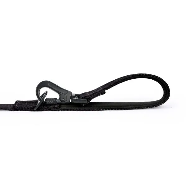 jarek black leash
